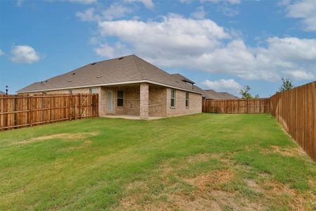 New construction Single-Family house 3200 Trails End Road, Aubrey, TX 76227 - photo 24 24