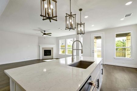 Gruene Villages: 40ft Lots - New Phase by Highland Homes in New Braunfels - photo 8 8