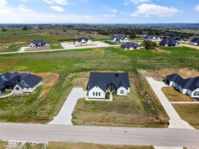 New construction Single-Family house 2063 Sunset Ridge Drive, Weatherford, TX 76087 - photo 31 31
