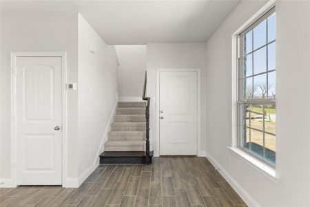 New construction Townhouse house 519 Sandiford Court, Mansfield, TX 76063 Athens- photo 6 6