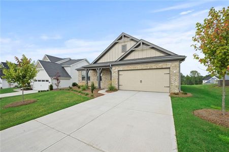 New construction Single-Family house 618 Crystal Lake Parkway, Hoschton, GA 30548 Springfield- photo 0