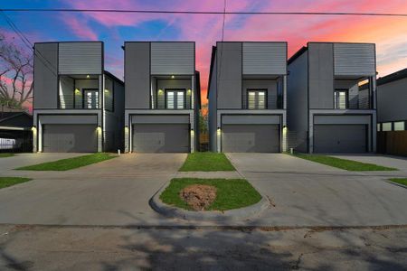 New construction Single-Family house 4627 New Orleans Street, Houston, TX 77020 - photo 0