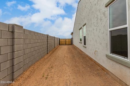 New construction Single-Family house 13656 W Hackamore Drive, Peoria, AZ 85383 - photo 38 38