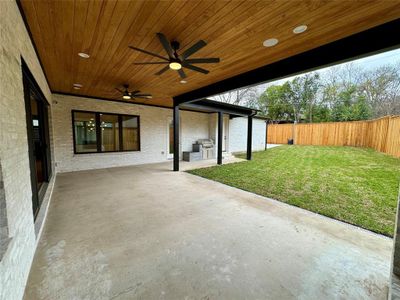 New construction Single-Family house 9411 Spring Branch Drive, Dallas, TX 75238 - photo 32 32