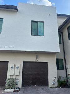 New construction Townhouse house 4536 Nw 83Rd Pkwy, Doral, FL 33166 - photo 47 47