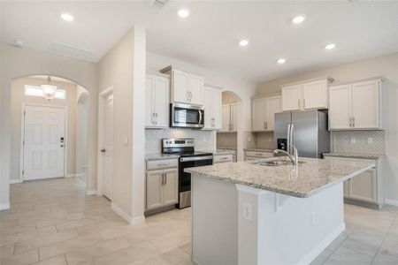 New construction Single-Family house 17874 Hither Hills Circle, Winter Garden, FL 34787 - photo 18 18