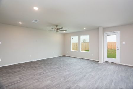 New construction Single-Family house 4010 Colony River Rock Boulevard, Pinehurst, TX 77362 - photo 35 35