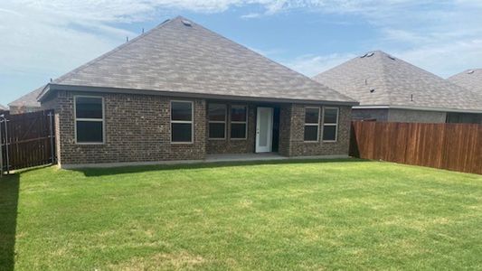 New construction Single-Family house 904 Tuxford Dr, Ennis, TX 75119 X40B Bellvue- photo 10 10