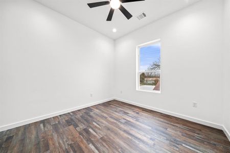New construction Single-Family house 1000 4Th St, Lockhart, TX 78644 - photo 26 26