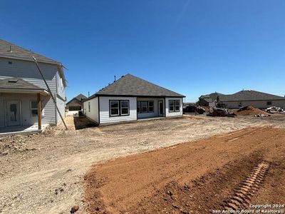 New construction Single-Family house 109 Beveridge, Seguin, TX 78155 Makenzie Homeplan- photo 27 27