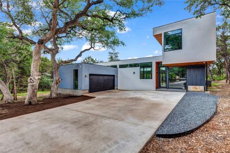 New construction Single-Family house 10101 Vista Del Sol St, Austin, TX 78733 - photo 0 0