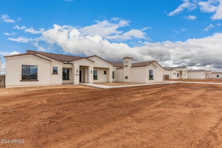 New construction Single-Family house 31063 N Lola Lane, Queen Creek, AZ 85144 - photo 5 5