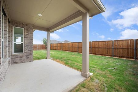 New construction Single-Family house 401 Eaton Drive, Justin, TX 76247 - photo 31 31