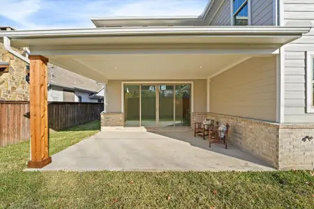 New construction Single-Family house 1106 Belew Street, Irving, TX 75061 - photo 28 28
