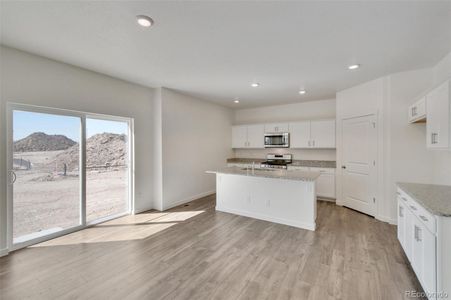 New construction Single-Family house 412 Bluebird Road, Johnstown, CO 80534 Hennessy - photo 11 11