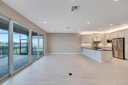 New construction Single-Family house 4826 Avila Lakes Drive, Wimauma, FL 33598 - photo 9 9