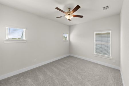 New construction Single-Family house 445 Black Hill Drive, Gainesville, TX 76240 - photo 42 42