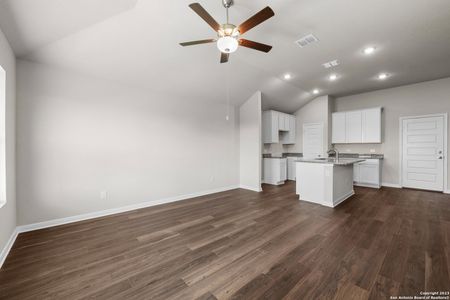 New construction Single-Family house 7739 Jacksboro Drive, San Antonio, TX 78252 Kendall- photo 5 5