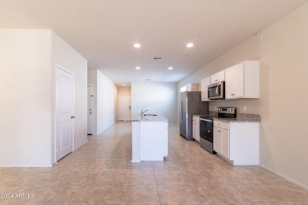 New construction Single-Family house 7843 W Riverside Avenue, Phoenix, AZ 85043 - photo 8 8