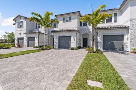 New construction Townhouse house 4614 Nw 120Th Way, Coral Springs, FL 33076 - photo 1 1