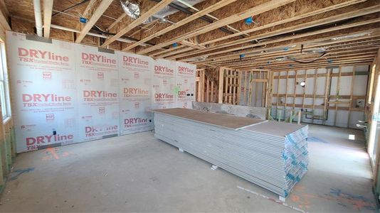 New construction Single-Family house 907 Palo Brea Loop, Hutto, TX 78634 Colton Homeplan- photo 25 25