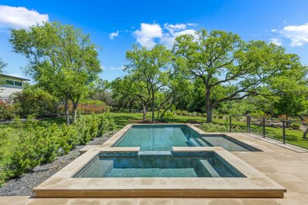 New construction Single-Family house 809 Cypress Grove Dr, Austin, TX 78732 - photo 33 33