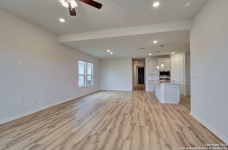 New construction Single-Family house 2014 Chelsea Grove, New Braunfels, TX 78130 Enclave Series - Capri- photo 7 7