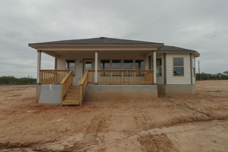 New construction Single-Family house 104 Cheyenne Drive, Floresville, TX 78114 Esparanza- photo 58 58
