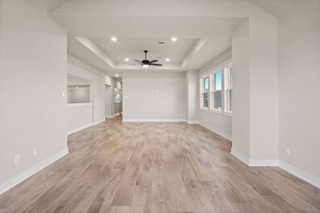 New construction Single-Family house 750 Grand Central Parkway, Conroe, TX 77304 - photo 40 40