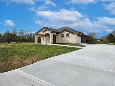 New construction Single-Family house 345 County Road 6242, Dayton, TX 77535 - photo