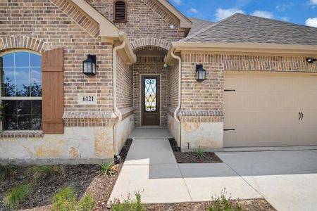 New construction Single-Family house 6121 Villaggio Trail, Fort Worth, TX 76123 Portico- photo 4 4