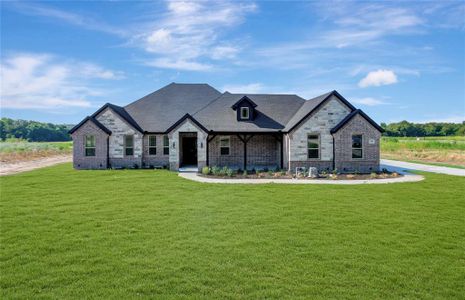 New construction Single-Family house 590 Central Road, Weatherford, TX 76088 - photo 0 0