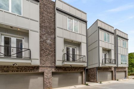 New construction Townhouse house 241 Maynard Terrace Se, Unit 13, Atlanta, GA 30316 - photo 0