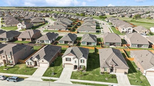 New construction Single-Family house 14616 Marrowglen Road, Fort Worth, TX 76052 Sunstone w/ Media- photo 37 37