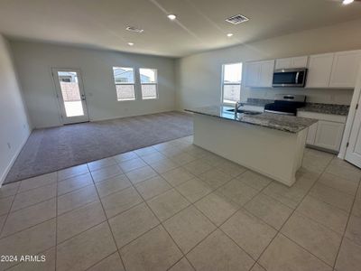 New construction Single-Family house 5917 N 200Th Avenue, Litchfield Park, AZ 85340 - photo 6 6