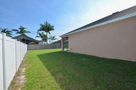 New construction Single-Family house 1065 Sw Mccracken Avenue Sw, Port Saint Lucie, FL 34953 - photo 45 45