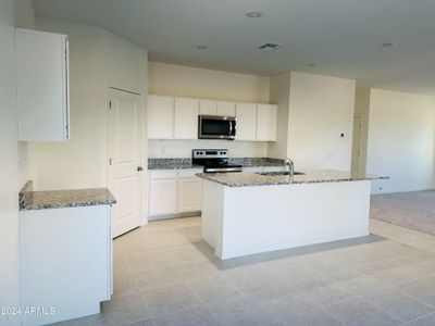 New construction Single-Family house 37912 N Neatwood Drive, San Tan Valley, AZ 85140 - photo 9 9