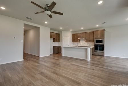 New construction Single-Family house 7819 Viper Cove, San Antonio, TX 78253 Makenzie Homeplan- photo 12 12