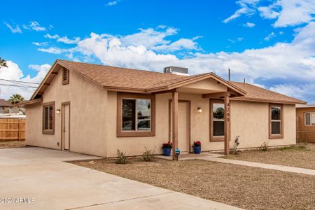 New construction Single-Family house 4205 N 27Th Drive, Phoenix, AZ 85017 - photo 0