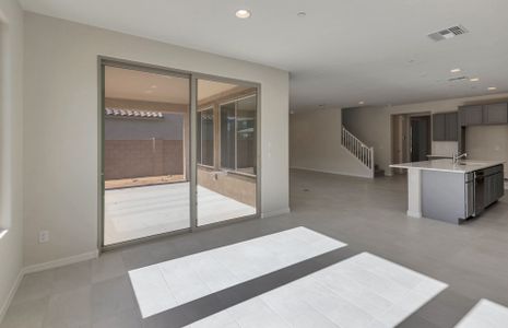 New construction Single-Family house 5108 North 177th Avenue, Litchfield Park, AZ 85340 - photo 12 12