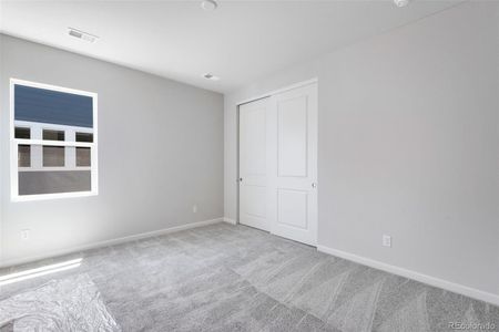 New construction Single-Family house 17801 Parkside Drive N, Commerce City, CO 80022 Plan 3205- photo 33 33