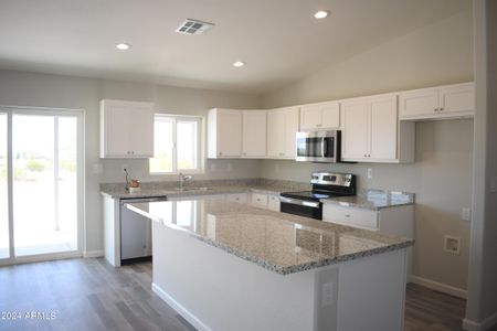 New construction Single-Family house 14780 N Dogwood Road, Florence, AZ 85132 - photo 35 35