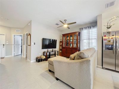 New construction Townhouse house 11893 Sw 245Th Ter, Unit 11893, Homestead, FL 33032 - photo 5 5