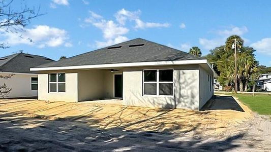 New construction Single-Family house 35 S Kentucky Avenue, Umatilla, FL 32784 - photo 20 20