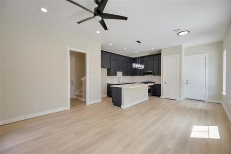 New construction Single-Family house 5718 Beall Street, Unit D, Houston, TX 77091 - photo 3 3