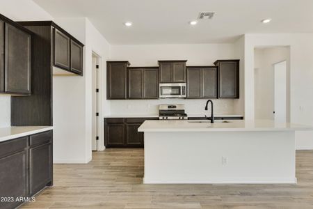 New construction Single-Family house 5509 N 193Rd Avenue, Litchfield Park, AZ 85340 Plan 2492- photo 9 9