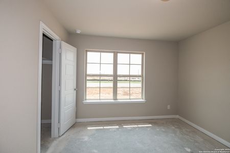 New construction Single-Family house 113 Cheyenne Dr, Floresville, TX 78114 Kingsley- photo 10 10