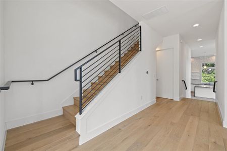 New construction Single-Family house 900 S 2Nd St, Unit 7, Austin, TX 78704 - photo 8 8