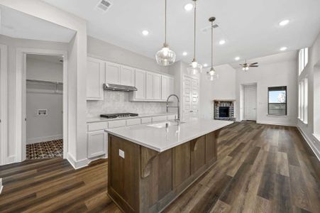 New construction Single-Family house 705 Lost Woods Way, McKinney, TX 75071 - photo 6 6