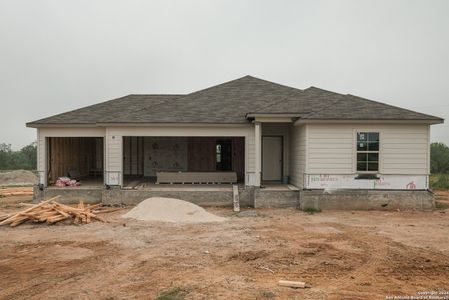 New construction Single-Family house 112 Reno Trail, Floresville, TX 78114 Kingsley- photo 10 10